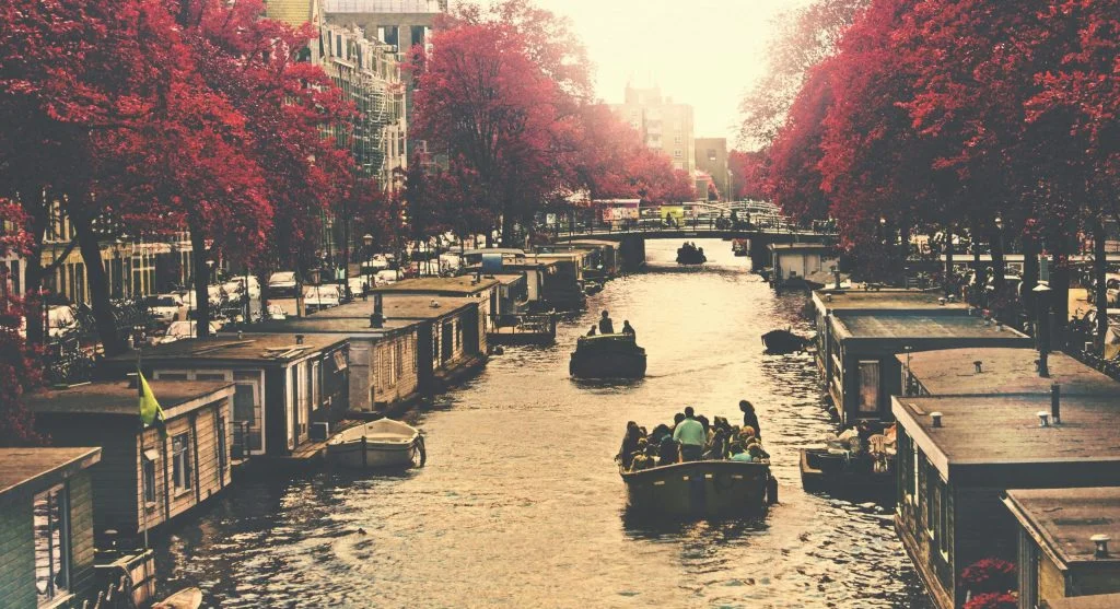 Why Autumn Is One of the Best Seasons for Canal Cruises