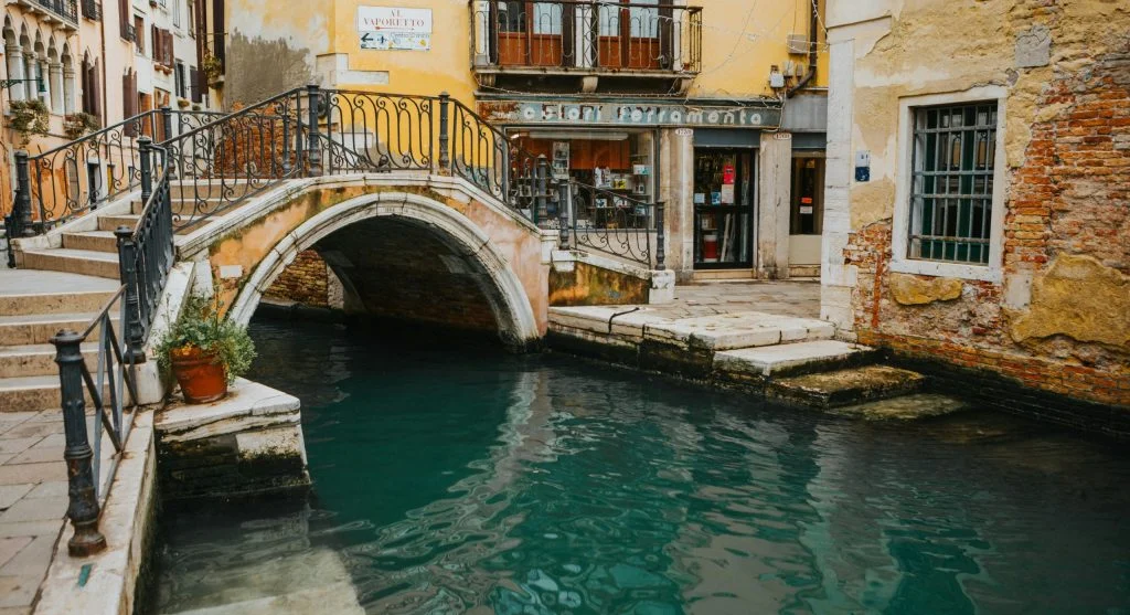 Luxury canal in Northern Italy surrounded by vineyards