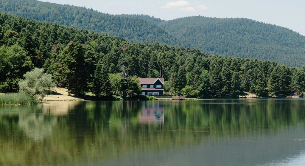 luxury lake village outdoor tourism