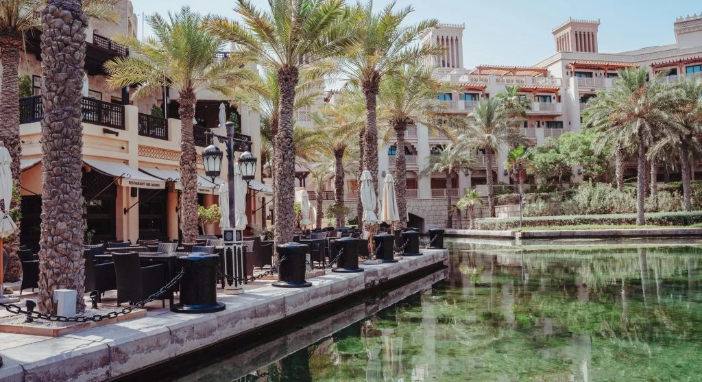 outdoor dining at desert canyon resort